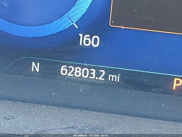 Ford Escape Titanium Image 3