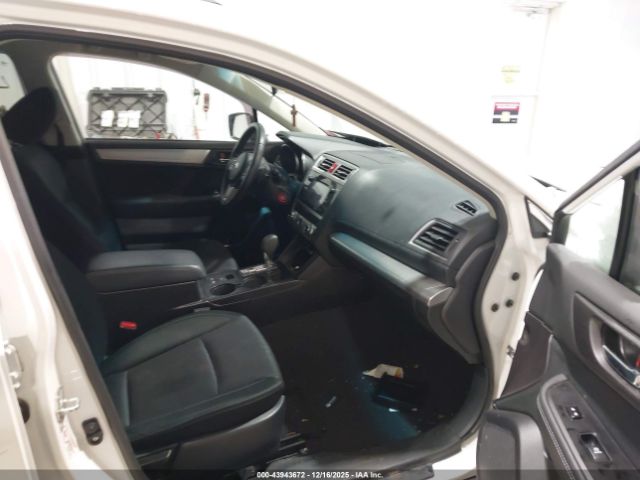Subaru Outback 2.5i Premium Image 18