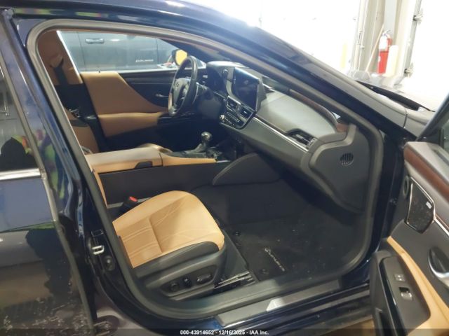 Lexus Es Luxury Image 4