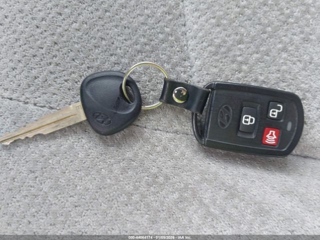 Hyundai SANTA FE Gls Image 12