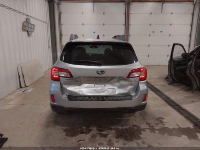 Subaru Outback 2.5i Limited Image 16