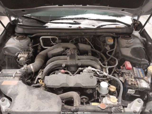 Subaru Outback 2.5i Limited Image 8