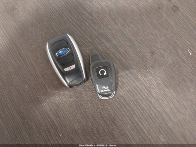 Subaru Outback 2.5i Limited Image 3