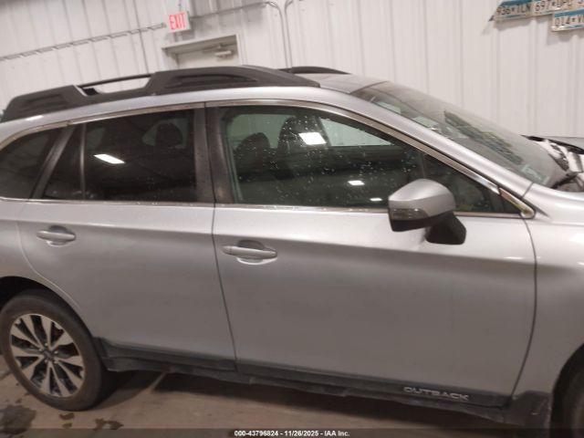 Subaru Outback 2.5i Limited Image 7