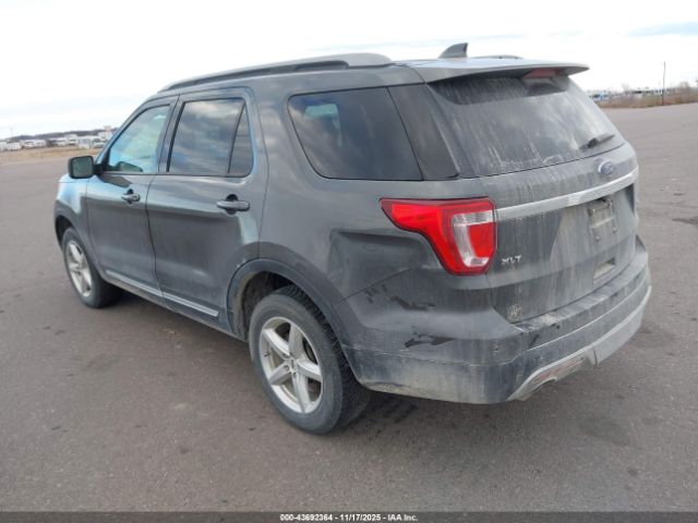 Ford Explorer Xlt Image 10