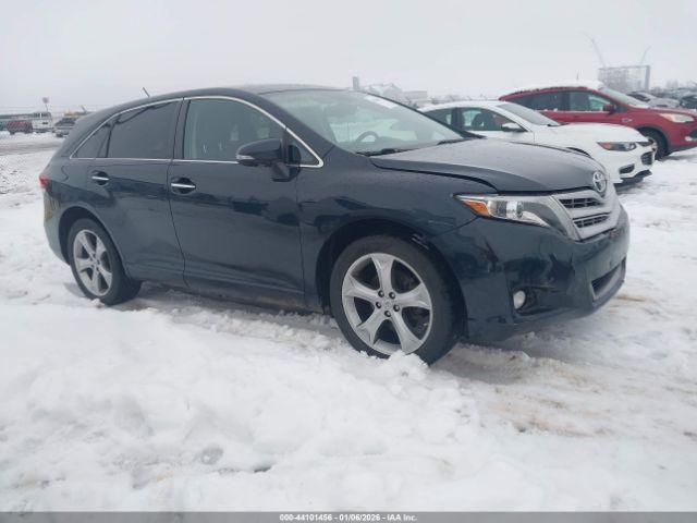  Salvage Toyota Venza
