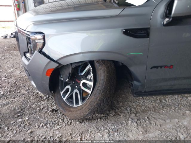 GMC Yukon 4wd At4 Image 6