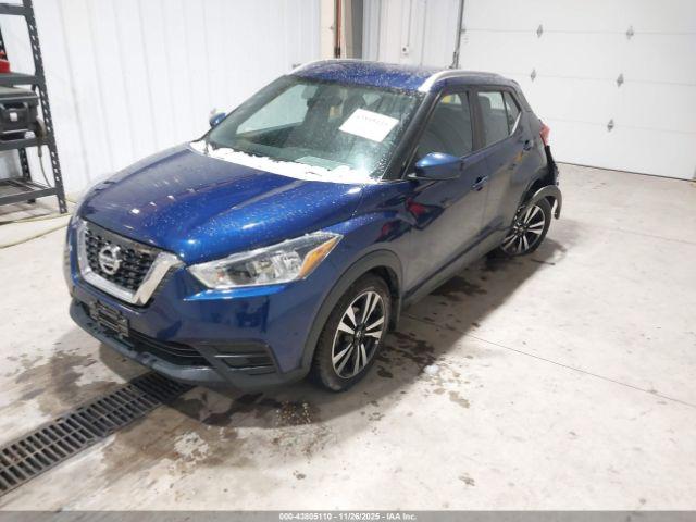 Nissan Kicks Sv Image 2