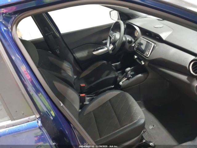 Nissan Kicks Sv Image 15