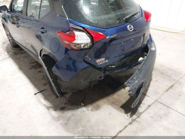 Nissan Kicks Sv Image 17