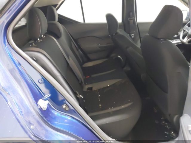 Nissan Kicks Sv Image 8