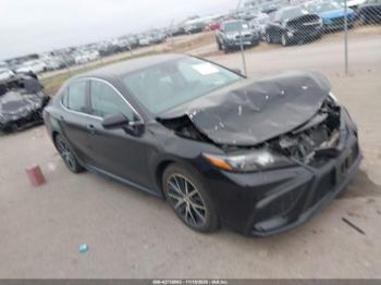  Salvage Toyota Camry
