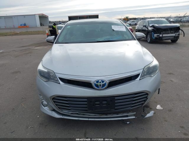 Toyota Avalon Hybrid Limited Image 14