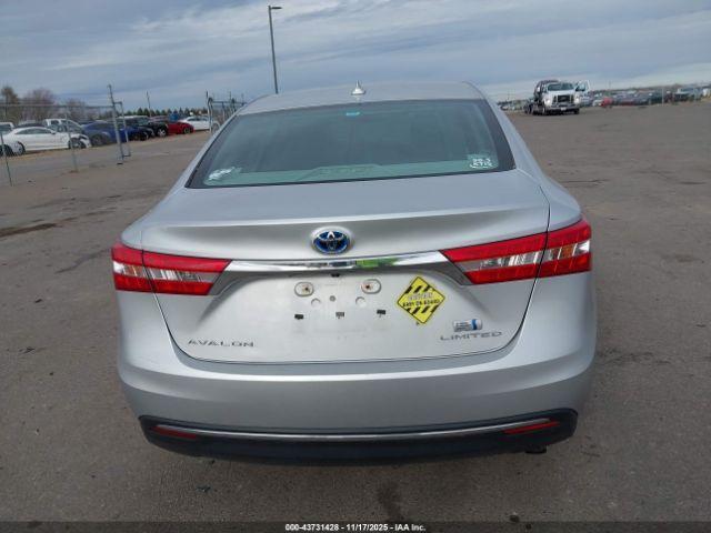 Toyota Avalon Hybrid Limited Image 10