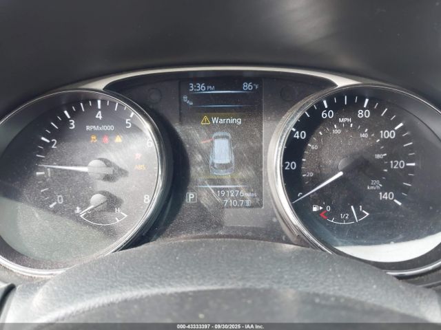 Nissan Rogue Sv Image 4