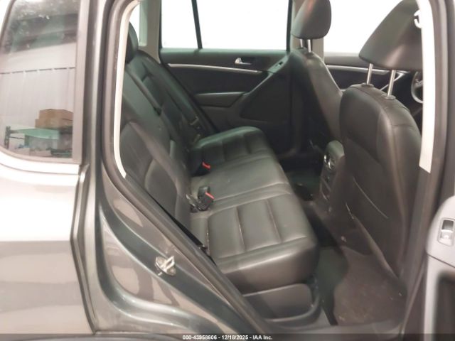 Volkswagen Tiguan Sel Image 8