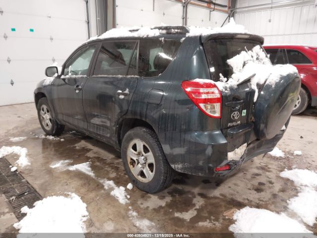 Toyota RAV4 Image 10