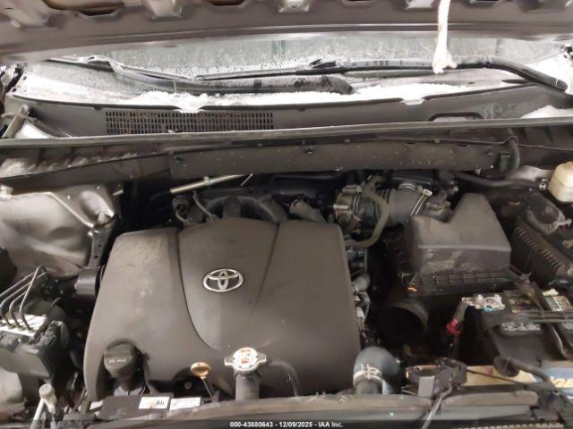 Toyota Highlander Xle Image 15