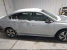Subaru Legacy Premium Image 12