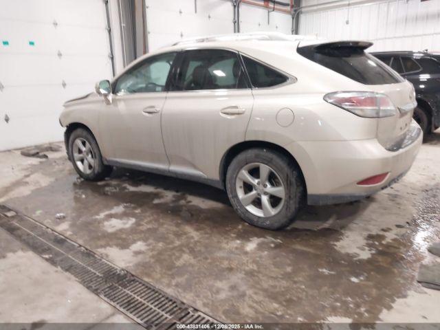 Lexus RX Image 16
