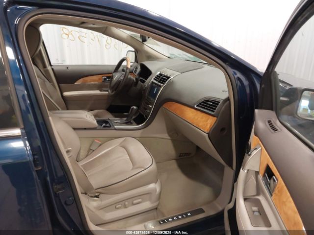 Lincoln MKX Image 16