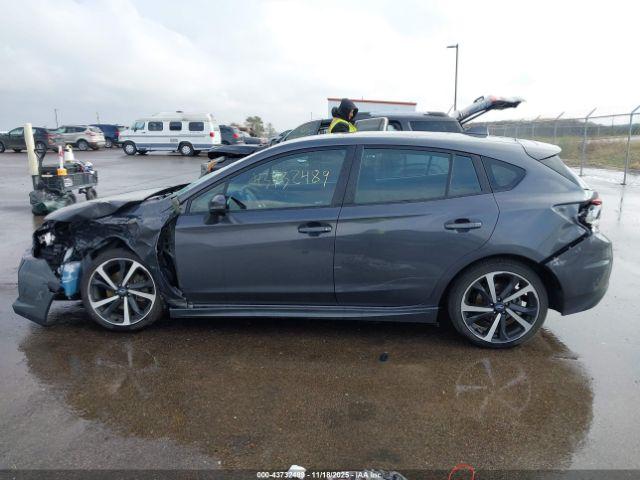 Subaru Impreza Sport 5-door Image 15