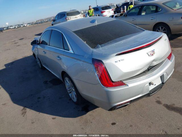 Cadillac XTS Luxury Image 4