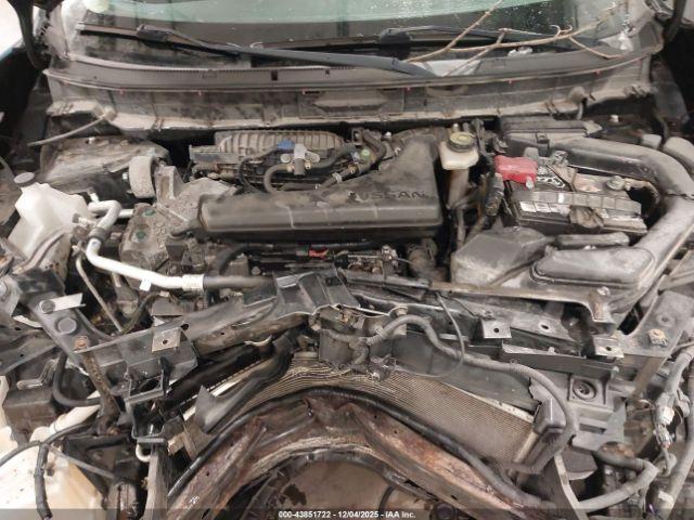 Nissan Rogue S Image 7