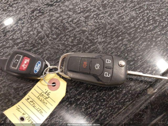 Ford Fusion Se Image 9