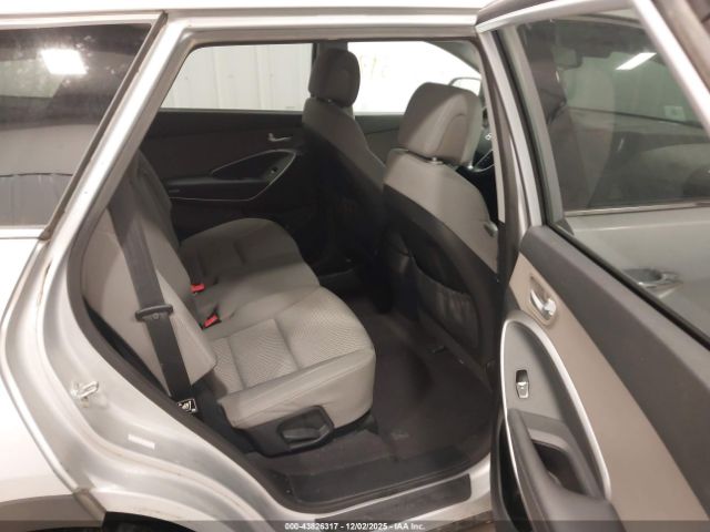 Hyundai SANTA FE Se Image 6