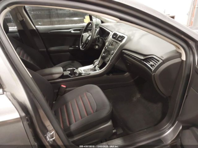 Ford Fusion Se Image 4