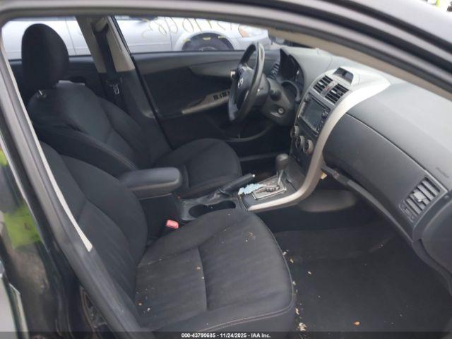 Toyota Corolla S Image 3