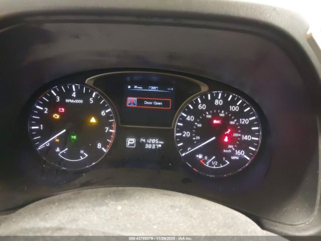 Nissan Pathfinder Sv Image 2