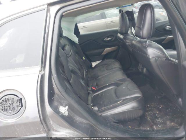 Jeep Cherokee Limited 4x4 Image 7