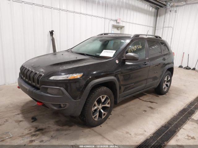 Jeep Cherokee Trailhawk Image 8