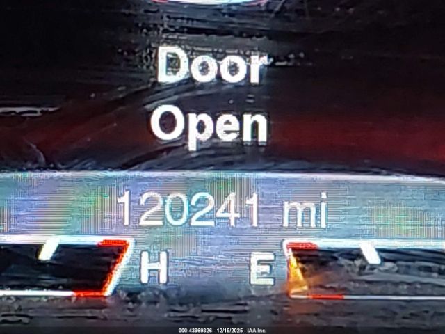 Jeep Cherokee Trailhawk Image 15