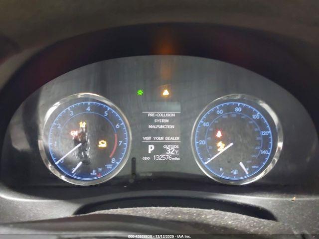 Toyota Corolla Le Image 13