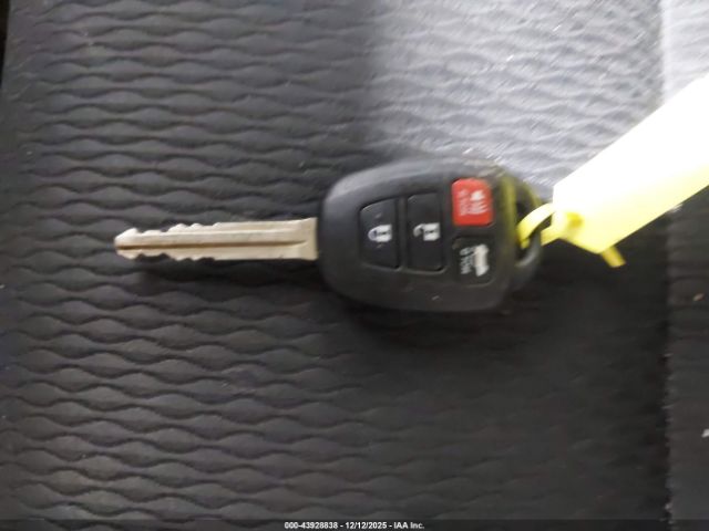 Toyota Corolla Le Image 7