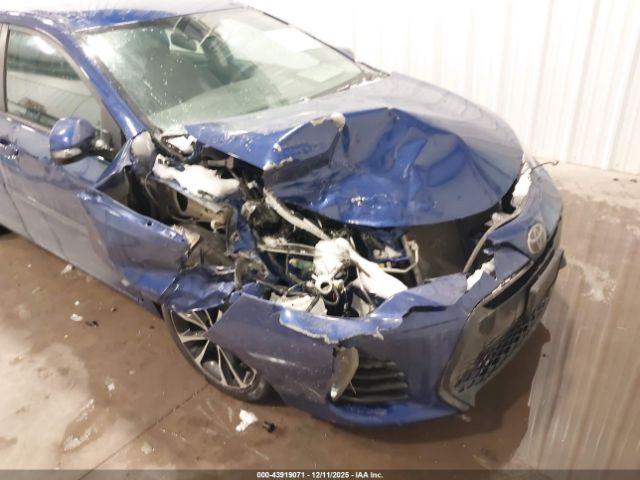 Toyota Corolla Se Image 13