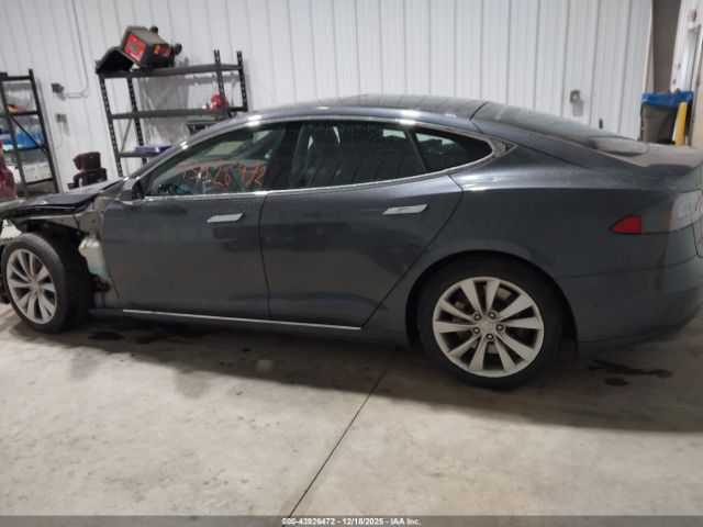 Tesla Model S Image 6