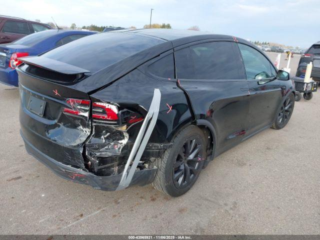 Tesla Model X Image 8