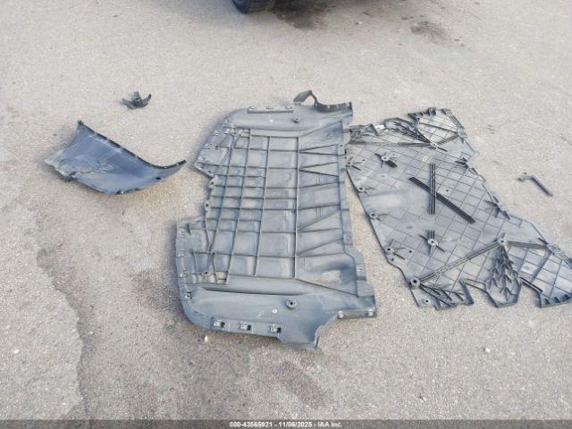 Tesla Model X Image 4