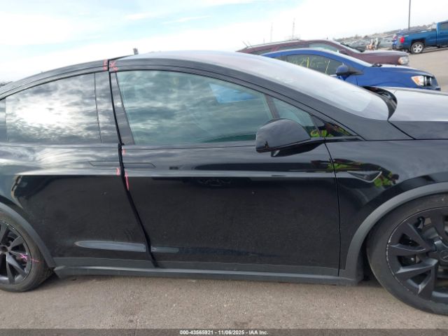 Tesla Model X Image 16