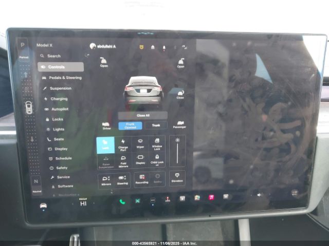 Tesla Model X Image 13